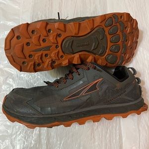 Mens Altra lone peak 4.5